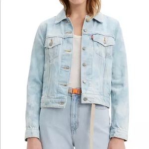 Levi’s Women’s Trucker Jacket Limited Color